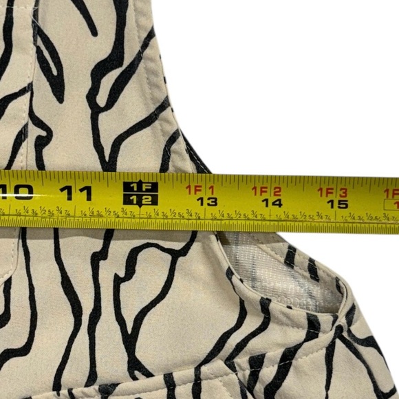 Princess Polly size 0 Utopia black and crème colored romper in great condition! - Picture 5 of 9